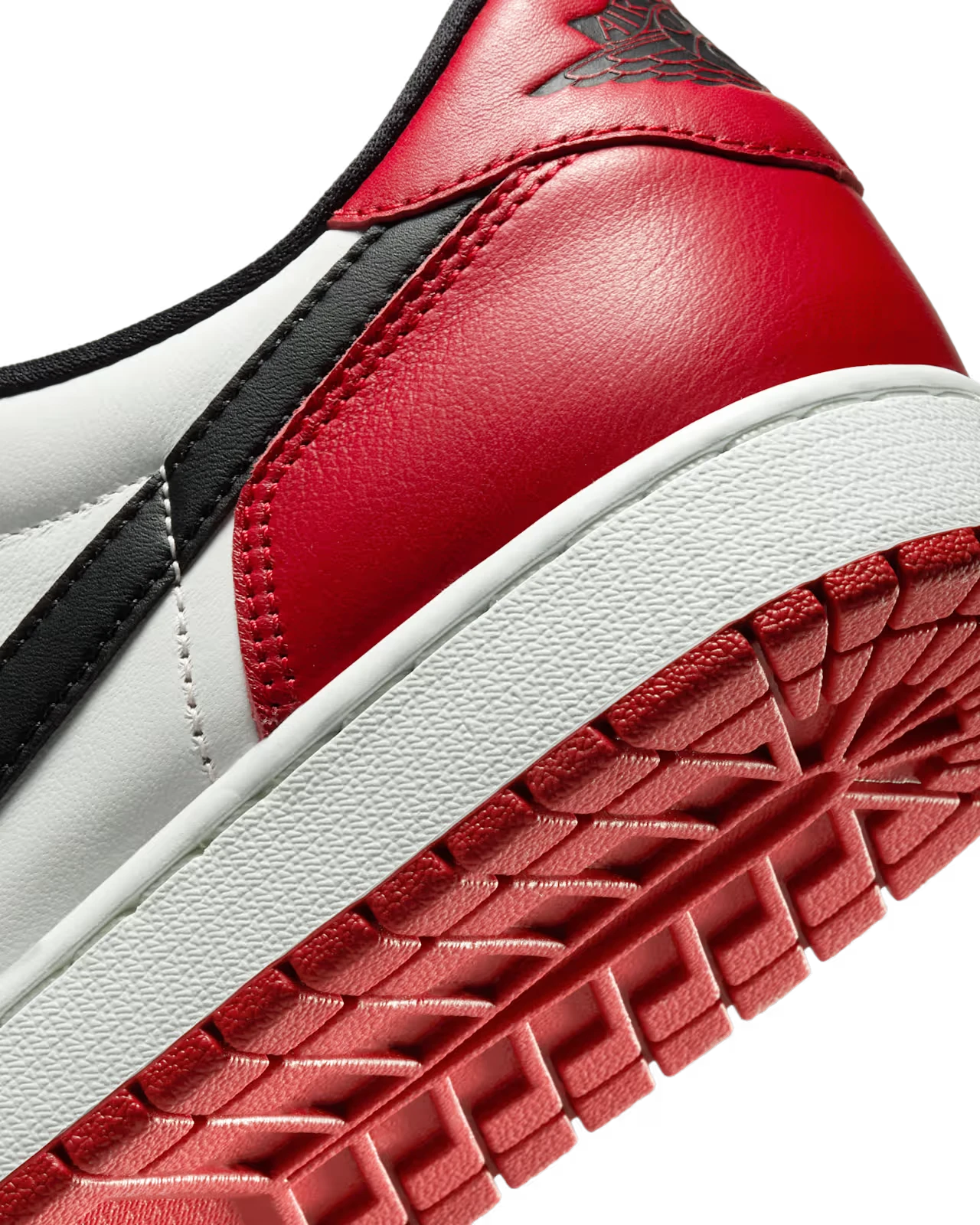 Jordan 1 Retro Low OG ‘Chicago 2025’ - Image 7