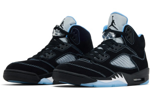 Jordan 5 Retro 'Black Carolina'